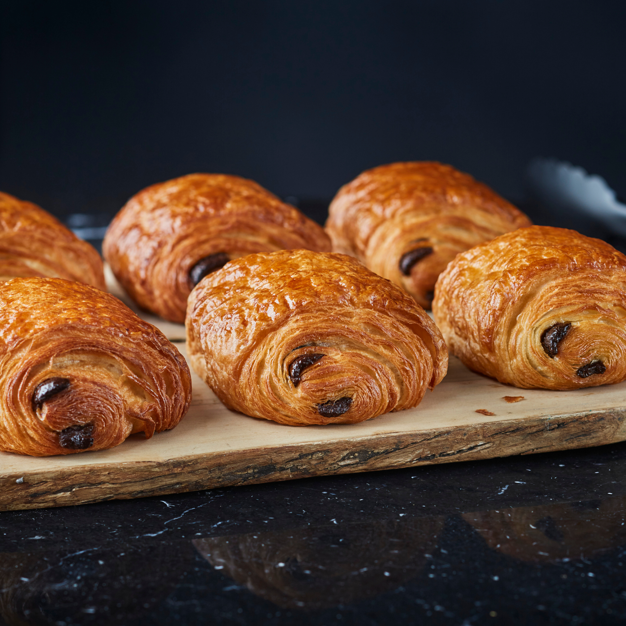Chocolate Croissant Large Frozen